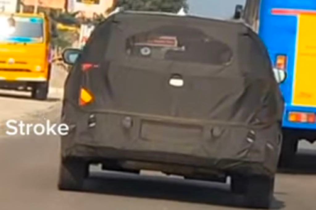 Kia Seltos 2025 Spotted testing for the first time.